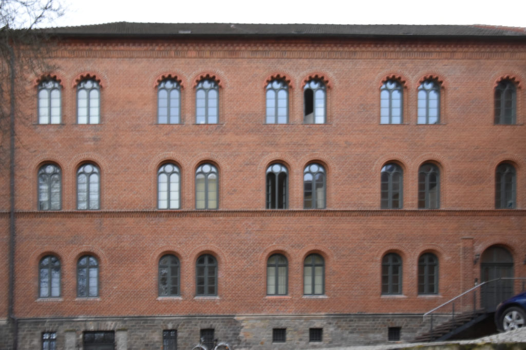 neue Rundbogenfenster für Kloster in Magdeburg